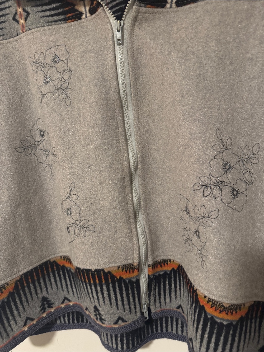Amazing Wool Vest - Picture 3 of 6